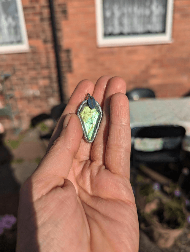 Coffin Labradorite with Quirky charm 