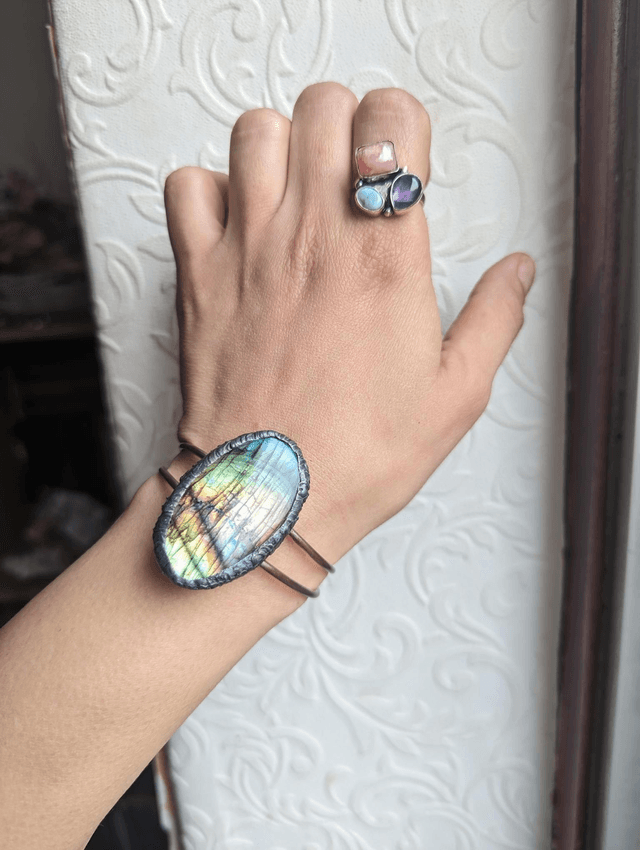 Crystal necklace, amethyst, labradorite bracelet , ring thulite larimar 