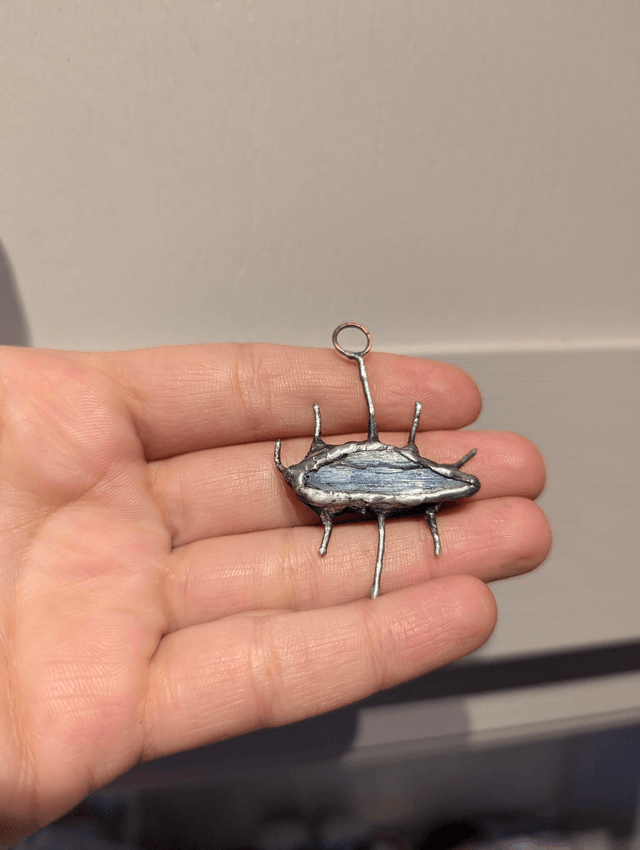 Blue kyanite necklace eye 
