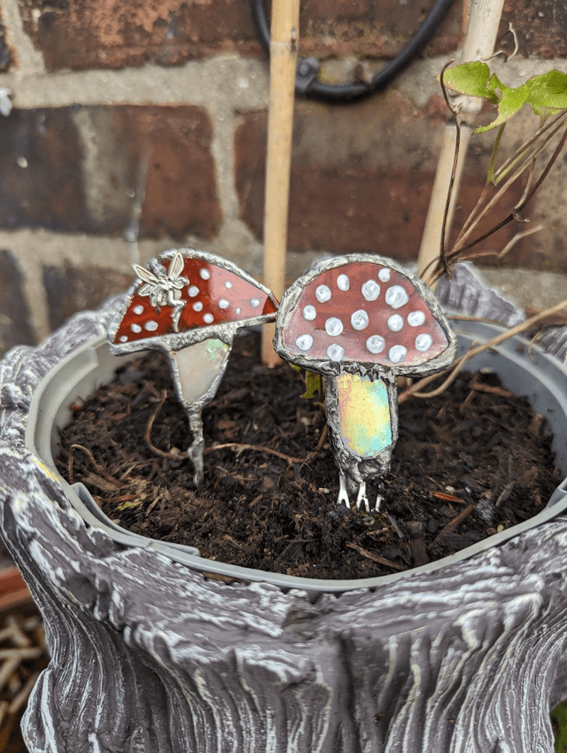 Mushroom pot decor gift suncatcher, snail decor , gift, handmade suncatcher 