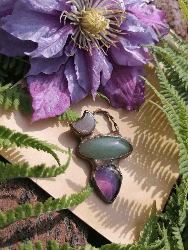 Crystal necklace, amethyst, labradorite bracelet , ring thulite larimar 