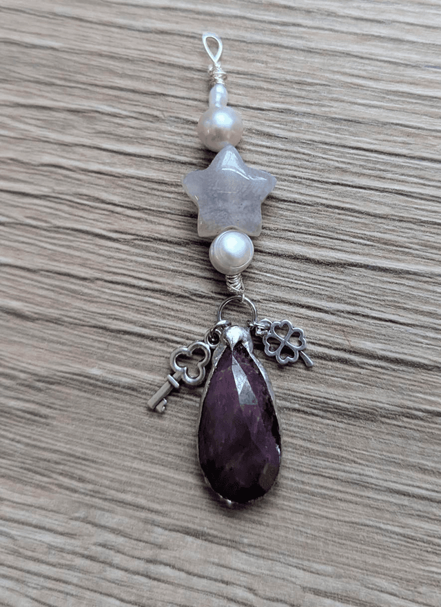 Ruby and pearls 