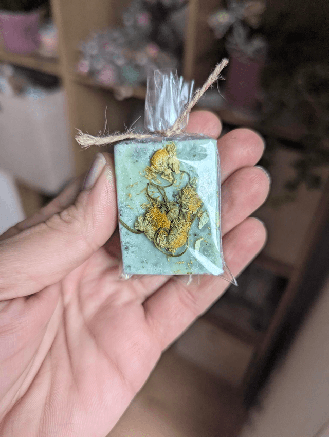Mini 18 grams Midnight soap favours, wedding, hotels guest