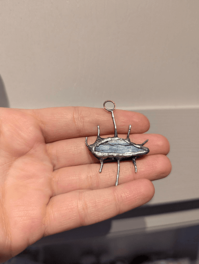 Blue kyanite necklace eye 